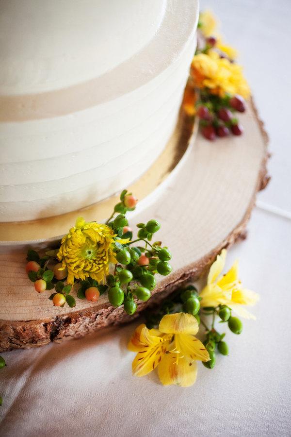 زفاف - 16" Rustic Wood Tree Slice Wedding Cake Base or Cupcake Stand for your Event and Party or even a Newborn Photo Prop