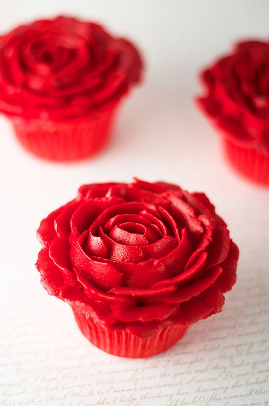 Hochzeit - Cupcakes A Diario: Cupcakes De Chocolate Doble Para Sant Jordi