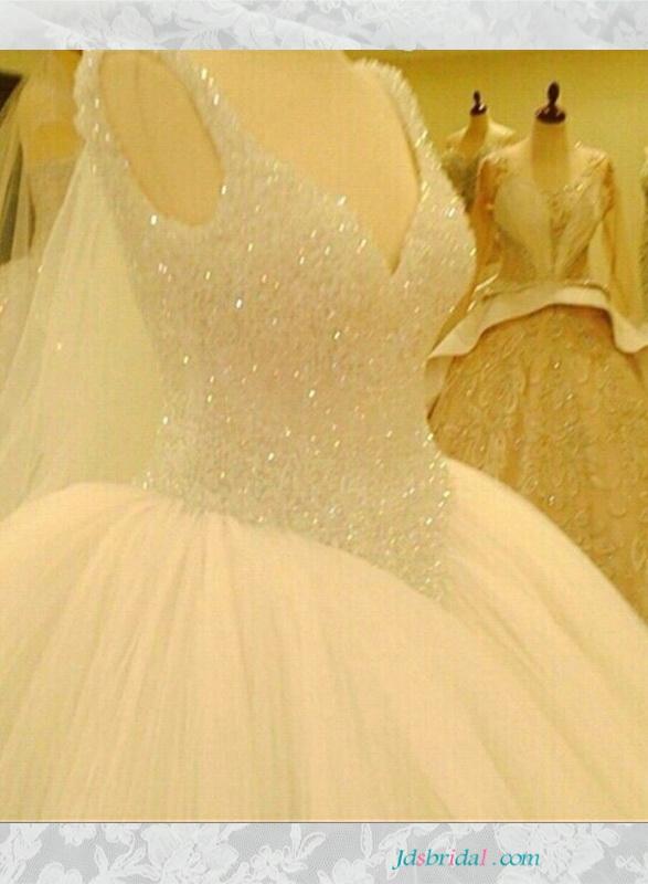 Hochzeit - Sparkly sequined strappy princess wedding gowns 2016