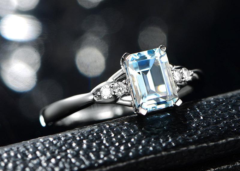 Mariage - 5.2×7.2mm Emerald Cut Aquamarine Ring, Prong Setting Ring,14K White Gold filled Ring, Aquamarine Diamond Ring,Simple Engagement Wedding Ring