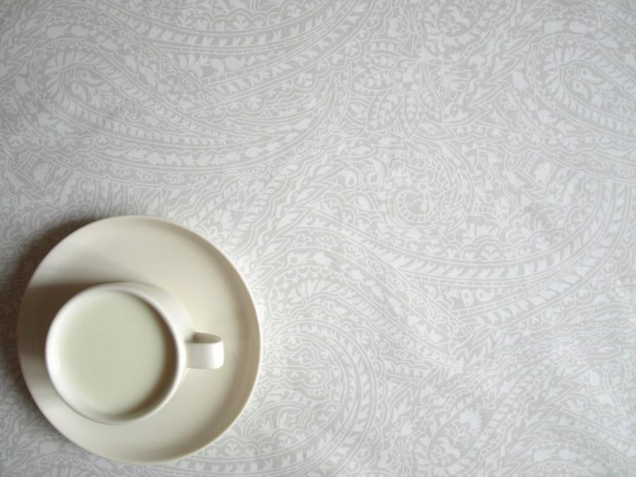 Свадьба - Wedding Tablecloth white with light grey 56"x 56" or made to order your size, also napkins, table runner available