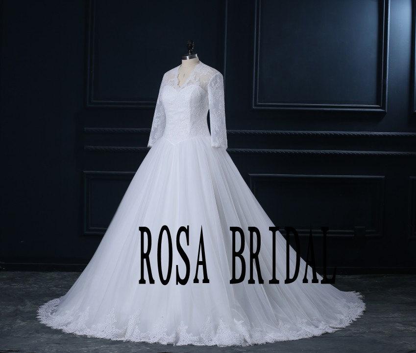 Hochzeit - Long sleeve Wedding Dress V Neck Vintage Lace Wedding Gown Cathedral Train Custom Size