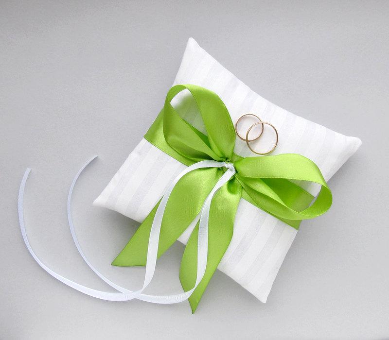 Hochzeit - Green Wedding Bearer Pillow, White Ring Cushion with Apple Green Ribbon