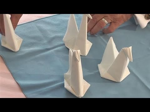 Hochzeit - 28 Creative Napkin-Folding Techniques