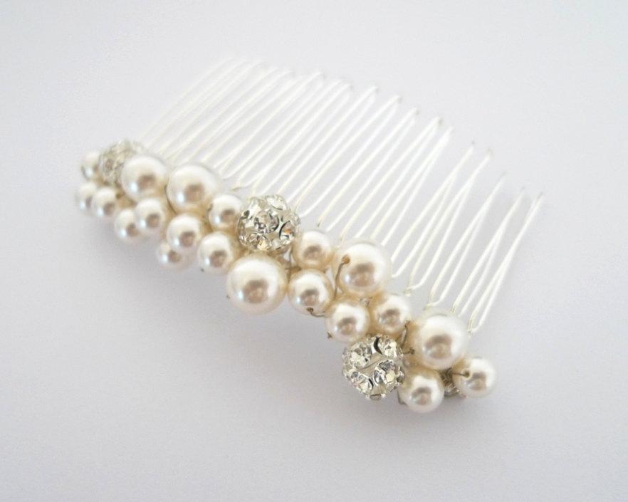 Hochzeit - Bridal Haircomb - Pearl Haircomb - Swarovski Pearl Hair Comb - Bridesmaids Hair Accessory - Rhinestone Beads - Renee