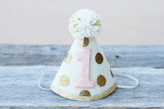 Свадьба - Girls 1st Birthday Peachy Pink And Gold Polkadot Small Party Hat - Girls First Birthday Party Hat - Cake Smash