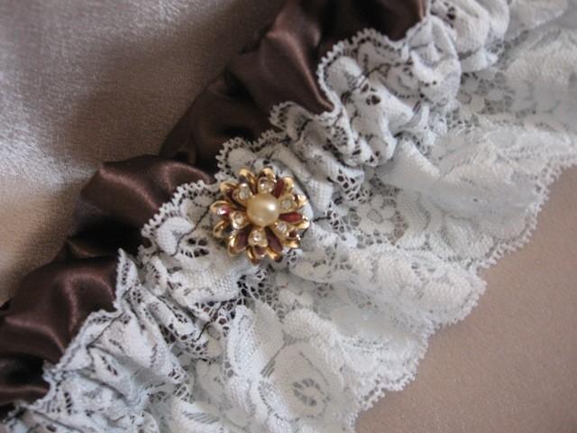 Mariage - Chocolate Brown and Lace Garter