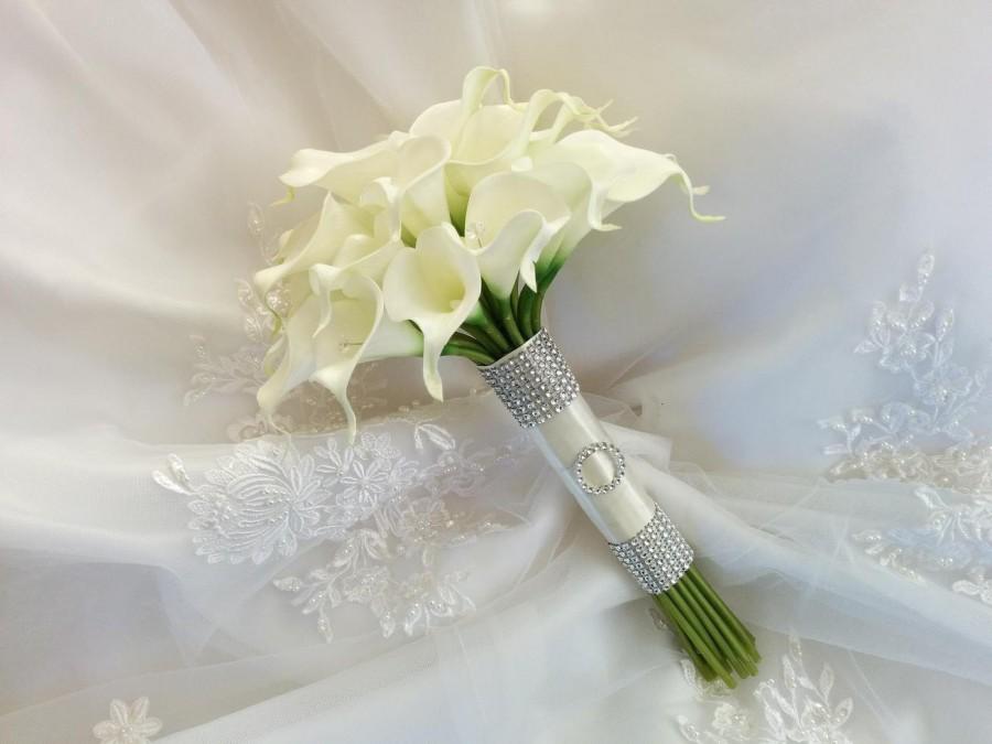 Hochzeit - Silk wedding bouquet Natural Touch Ivory Calla Lilies Bridal Wedding Bouquet