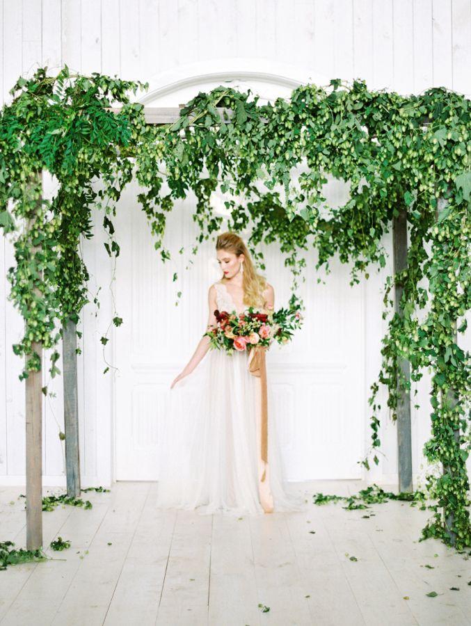 Свадьба - Ethereal Emerald Inspired Wedding Inspiration