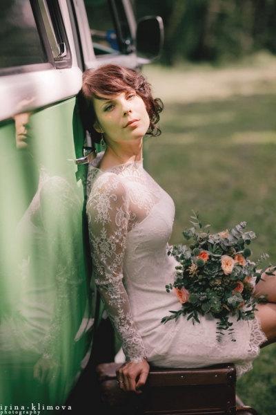 Свадьба - Fitted Style Short Lace Wedding Dress, Bridal Gown with Sleeves M38, Romantic wedding gown, Classic bridal dress, Custom dress, Rustic