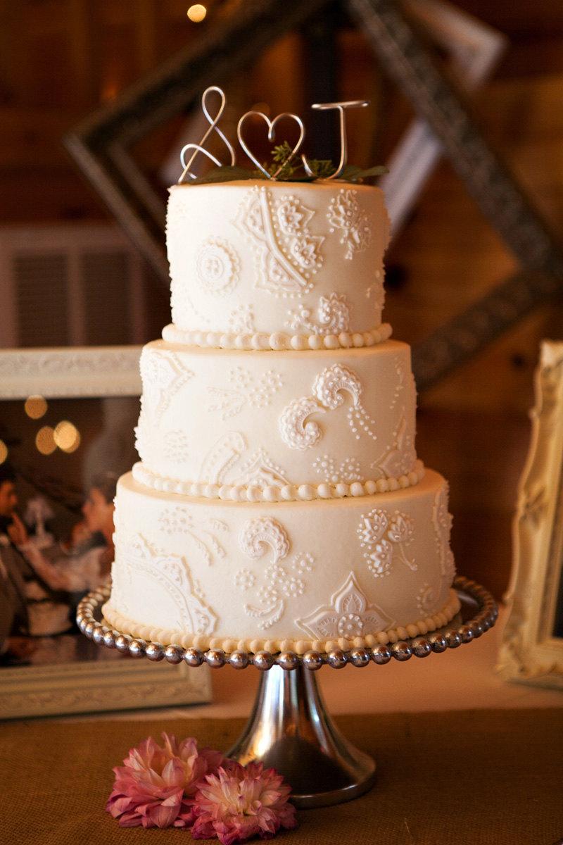 Свадьба - Custom Monogram or Initials Silver Wedding Cake Topper