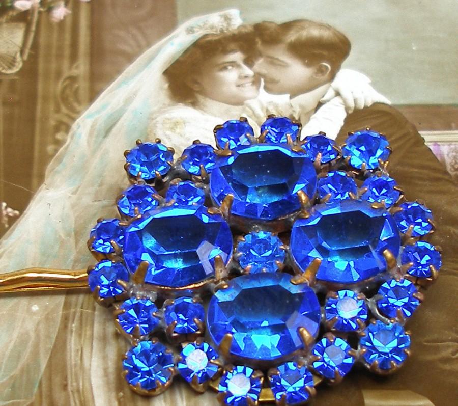 Hochzeit - Rhinestone BUTTON hair pin, LG vintage glam, Blue on gold bobby pin, hair grip.