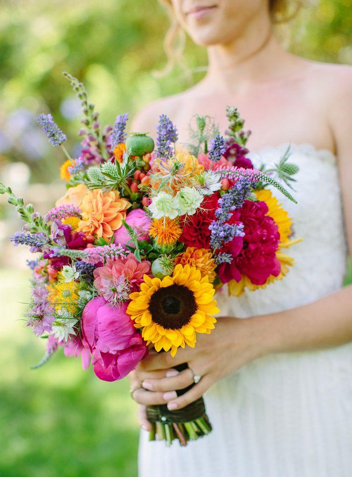 Hochzeit - Vibrant Bride Bouquet