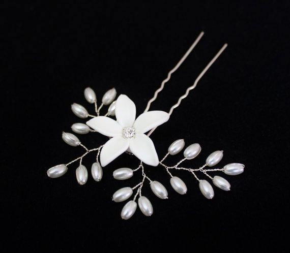 Mariage - White Jasmine Flower Accessories Hair pin, Jasmine Wedding Hair Accessories, Wedding Hair Flower Hair Small Hair Flower