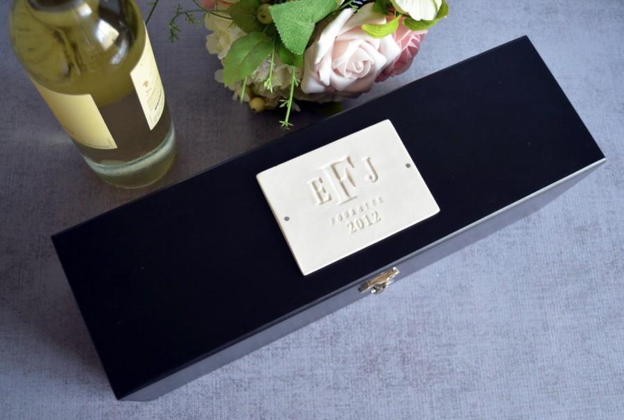 زفاف - Personalized Wedding Gift - Black Wood Wine Box With Tools