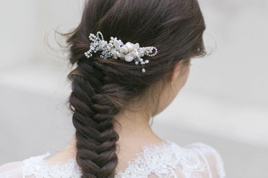 Hochzeit - Bridal Hair Comb , Wedding Hair Piece , Wedding Pearl Comb , Ivory Hair Comb , Natural Pearl Headpiece , Bridal Hair Accessories