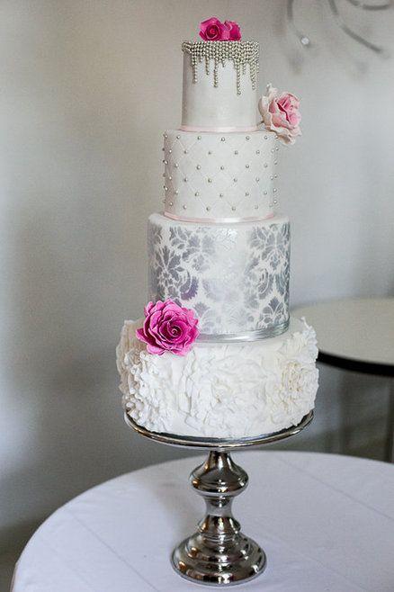 Hochzeit - Luxury Wedding Cake And Sweetbar, Chateau Heralec