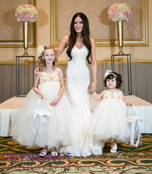 Mariage - Ivory Flower Girl Dress Ivory tutu dress baby dress toddler birthday dress wedding dress 1T 2T 3T 4T 5T 6T 7T 8T 9T