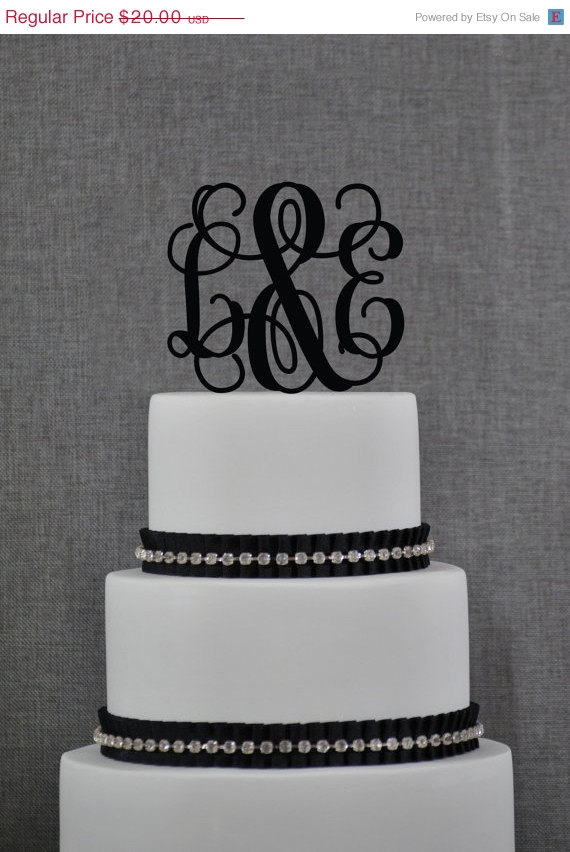 Wedding - Personalized Monogram Wedding Cake Topper, Elegant Initials Cake Topper, Perfect Engagement or Bridal Shower Gift, Custom Colors - (S052)