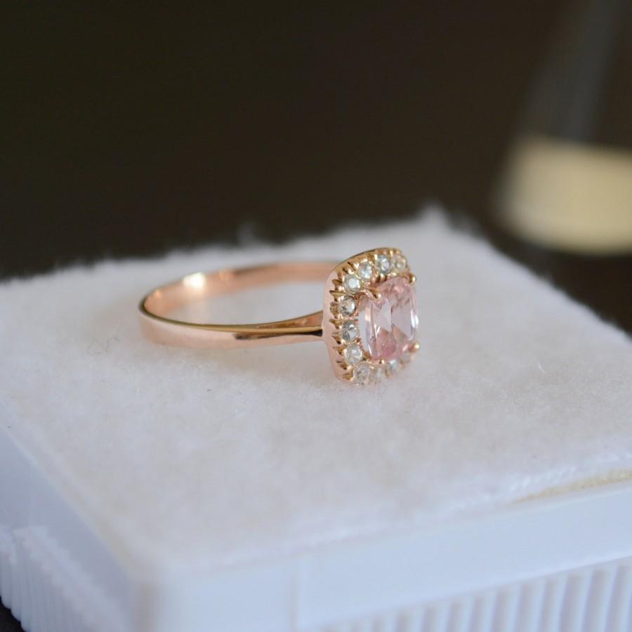 زفاف - Rose gold ring  about 1.1 carat AAA peach sapphire inlaid with white sapphires  Sku - *** 1ct peach with sapphires