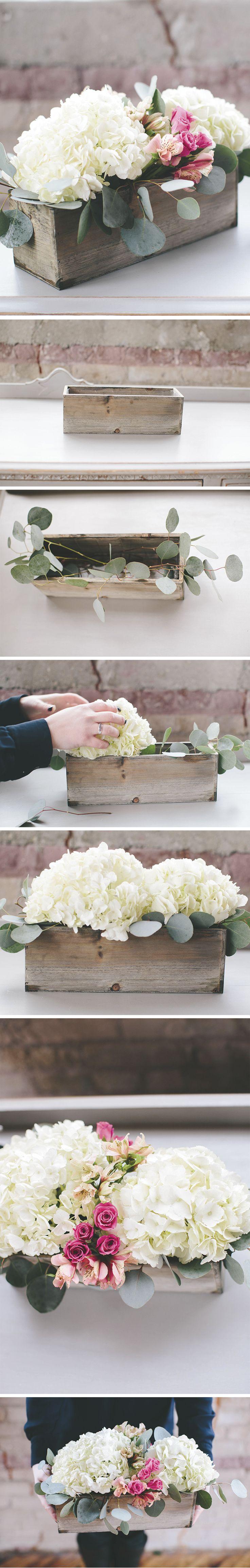Mariage - How To: A Modern DIY Hydrangea Centerpiece That Anyone Can Make