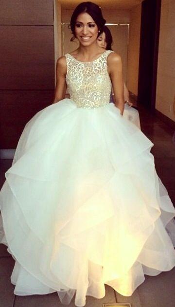 Wedding - Hayley Paige Dori , $4,000 Size: 2 