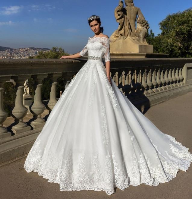 زفاف - Vintage 2016 Lace Wedding Dresses Sheer Half Sleeves 2016 Bridal Ball Gowns Off Shoulder Berta Vestidos De Novia Plus Size Online with $112.12/Piece on Hjklp88's Store 