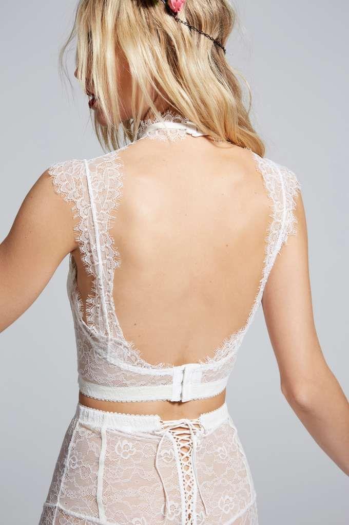 Mariage - Love, Courtney By Nasty Gal Burn Black Lace Bustier - White