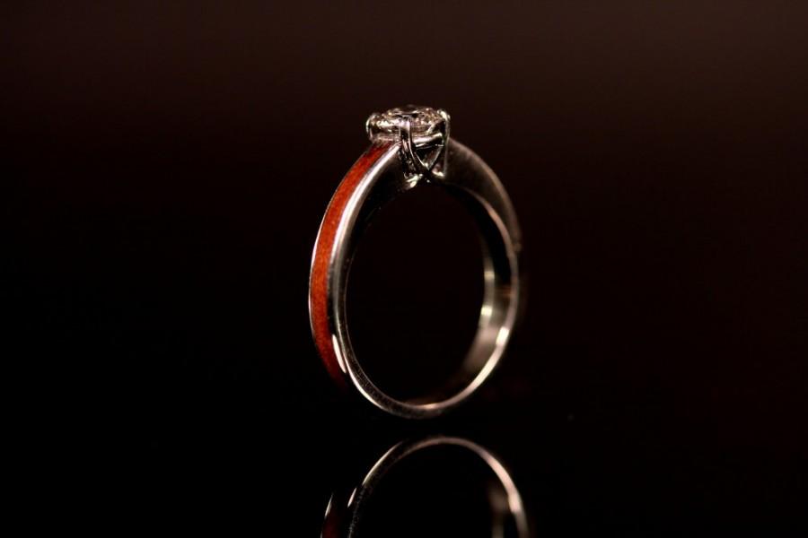 Hochzeit - Apple Wood Engagement Ring
