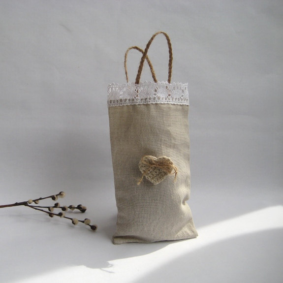 Hochzeit - Small Heart Favor Bag SET OF 10 Linen Lace Twine Gift bag Sachet Tote bag Drawstring Pouch Reusable Wedding Rustic Shabby chic 5" x 8"