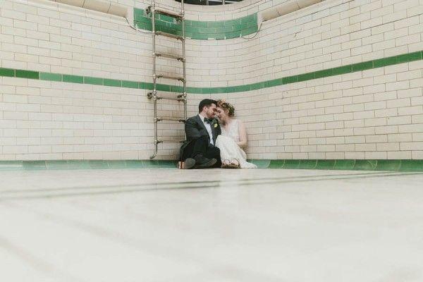 Hochzeit - Unique Wedding Venue Alert: You've Got To See This Swimming Pool Wedding In Manchester
