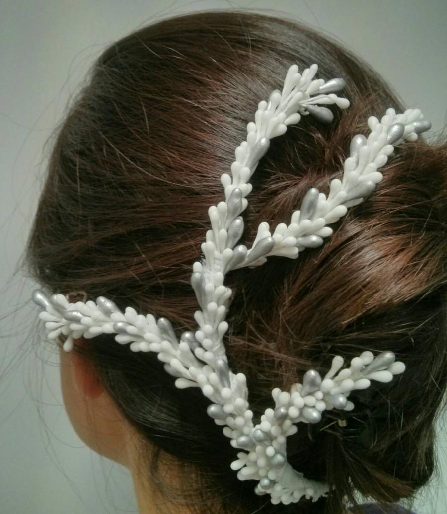 Hochzeit - headpiece for brides, white fascinator, diadem, brides fascinator, headband, white hair ornaments, head piece, hair ornaments for weddings