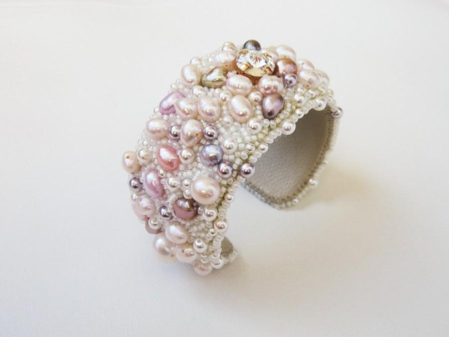 Wedding - freshwater pearl bracelet, pearl jewelry, wedding bracelet, cuff, bracelet, gift for bride, wedding jewelry, designer bracelet