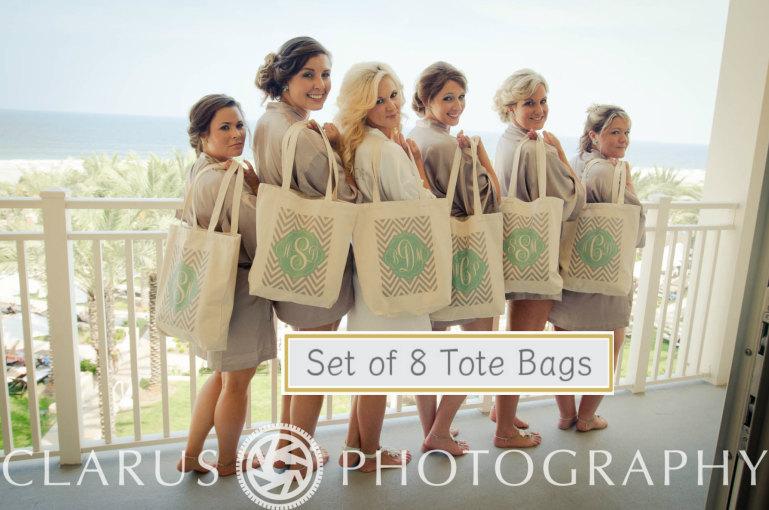 Hochzeit - Bridesmaid Tote Bags, Gift bags, Bridesmaid bags,in 60 colors to chose from by Modern Vintage Market