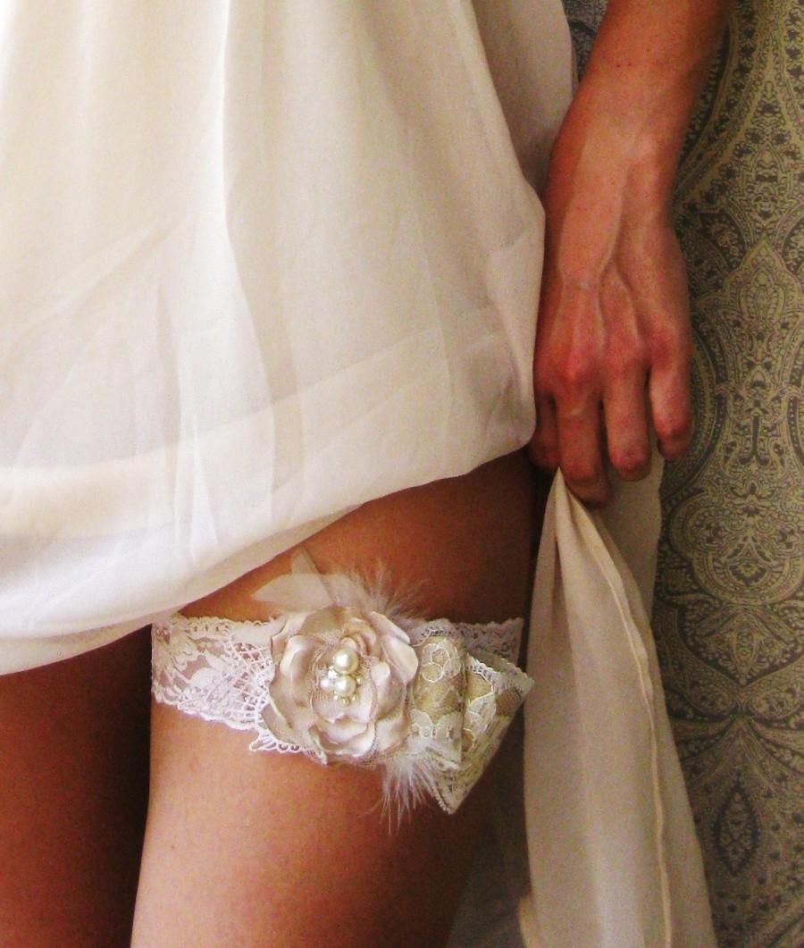 زفاف - The Nicole Bridal Garter // Vintage Couture // Champagne Satin Bloom Ivory Lace with Pearl, Crystal Rhinestone, and Blush Feathers