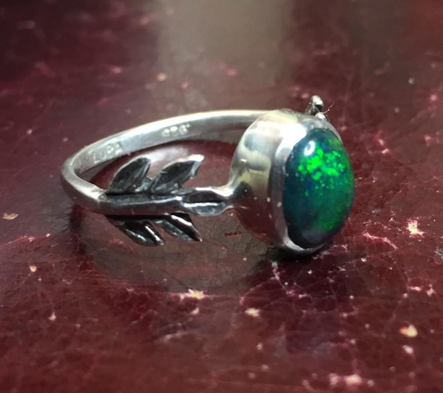 زفاف - Black Opal and Sterling Silver- The Fire Leaf Ring, Green Flashes
