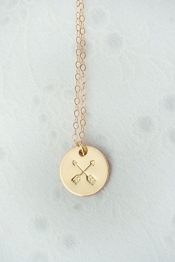 Mariage - Arrow Gold Necklace Pendant Boho Chic Crossed Arrows Necklace BFF Personalized Necklace Jewelry Necklace Limonbijoux