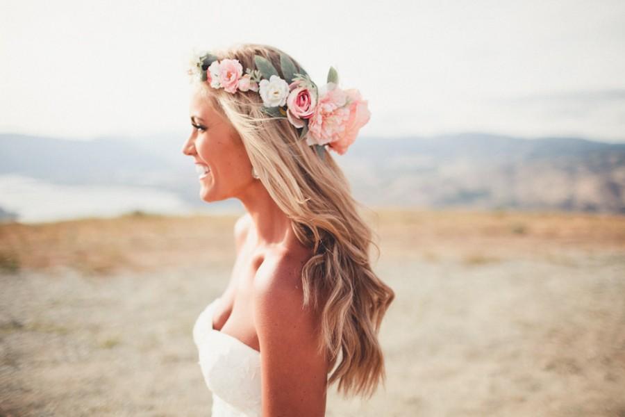 Hochzeit - The Everly Flower Crown-Created with Blush, Peach, White and Ivory Blossoms