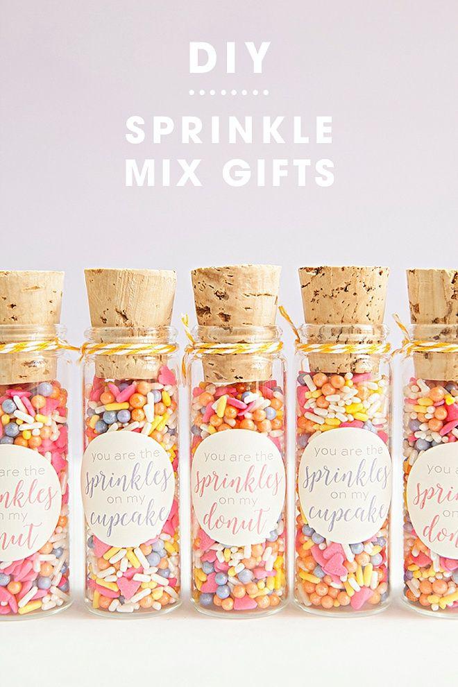 Свадьба - Best DIY Sprinkle Party Favors Ever!
