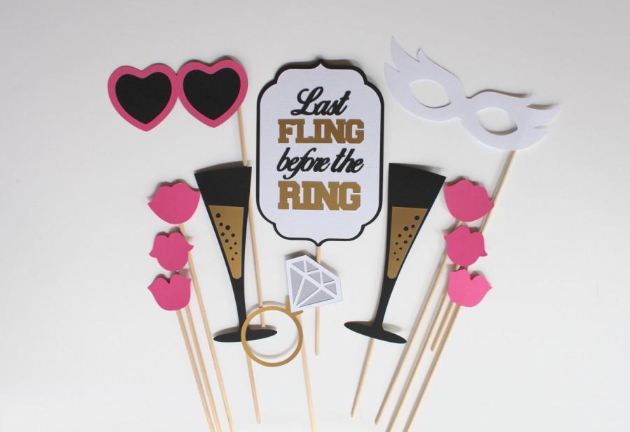 Свадьба - Bachelorette Photo Booth Props Wedding Photobooth Prop with Gold Foil Last Fling Before The Ring Party