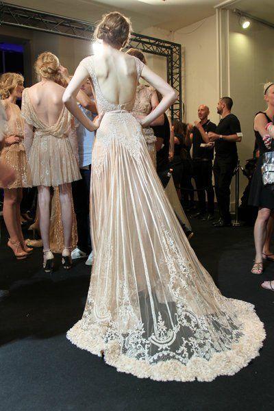زفاف - Fashion-week-wedding-dress-antique-lace - Once Wed