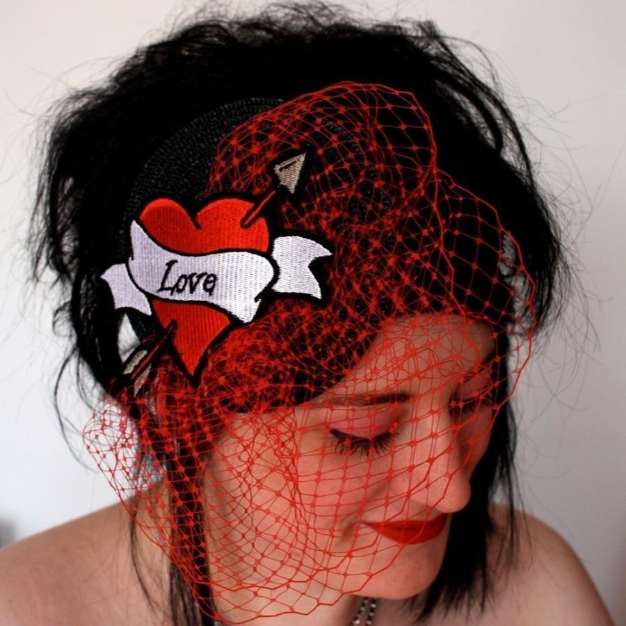 زفاف - SUMMER SALE - Bridal Fascinator, Retro Tattoo Styled with Veiling, Personalized -- Black FRiday Cyber Monday