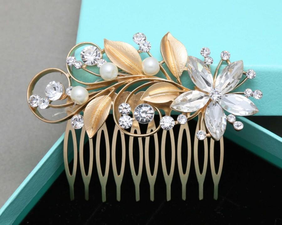 Hochzeit - Vintage Flower Bridal Hair Comb, Gold Leaf Flower Hair Comb, Faux Pearl Rhinestone Crystal Vintage Wedding Hair Comb, Bridal Headpiece