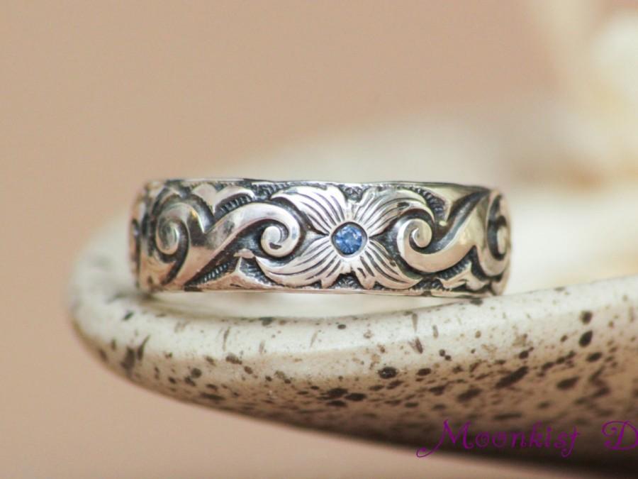 Mariage - Scroll and Starburst Flower Wedding Band with Inset Blue Sapphires in Sterling - Silver Scroll Pattern Band Promise Ring or Commitment Ring