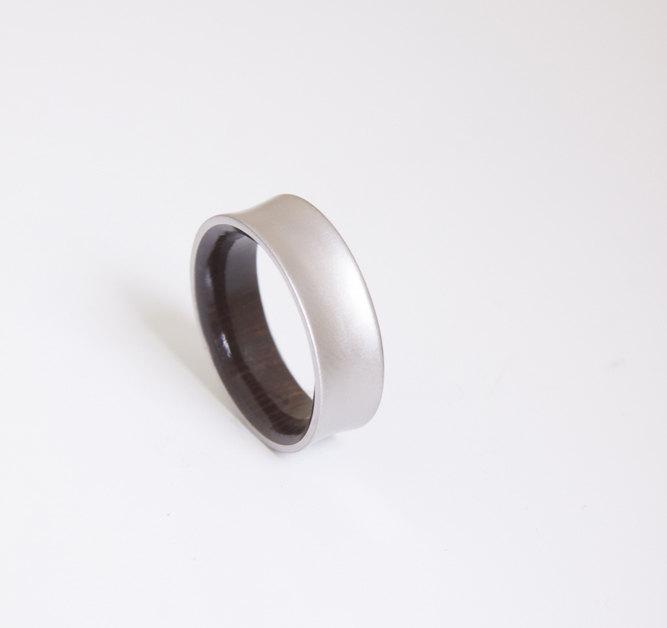 زفاف - mens wedding band // wood wedding ring // engagement titanium ring // titanium and wood // wedding ring bands wenge ring