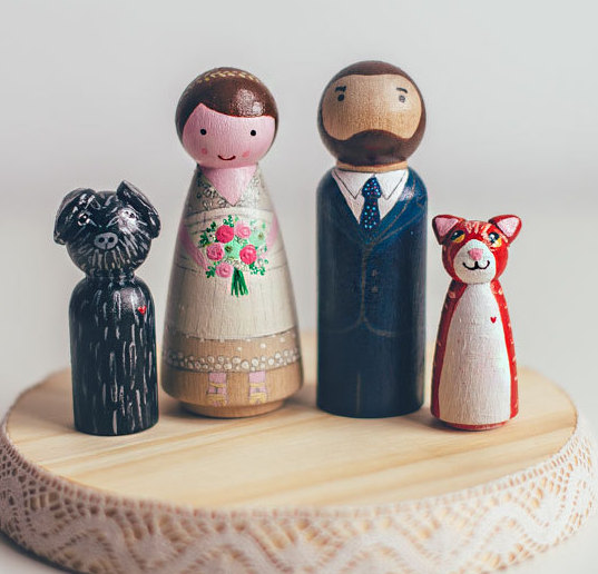 Свадьба - Custom wedding Cake Toppers with pet. Peg Dolls. Wedding Wooden Dolls large size.  Wooden Cake Toppers with animal friends