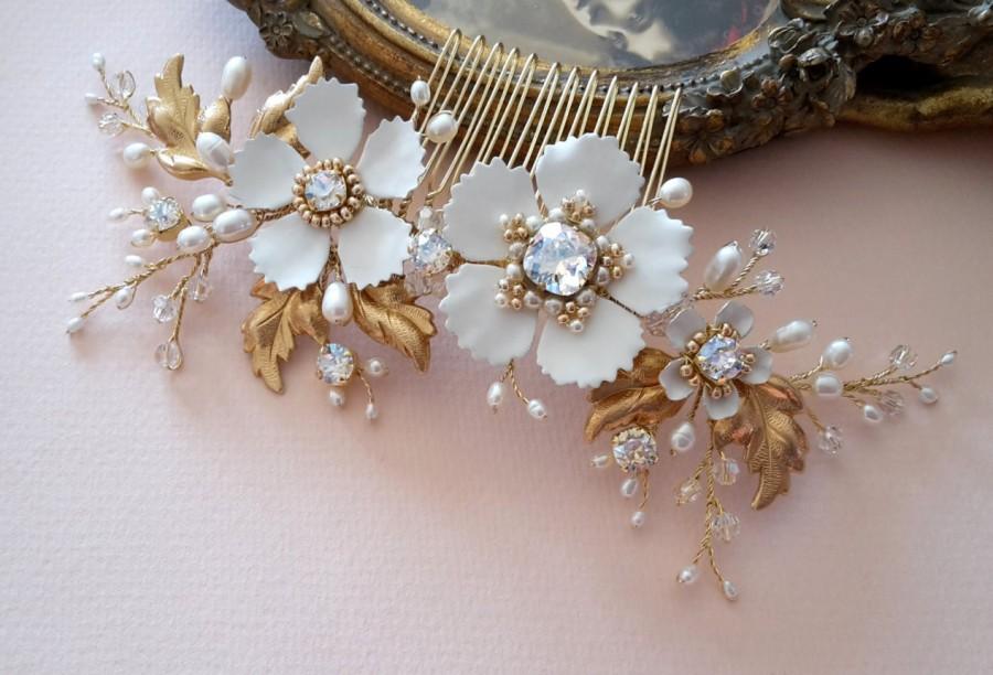 Hochzeit - Gold pearl comb, Swarovski crystals and pearls comb, wedding pearl comb, gold comb, veil comb