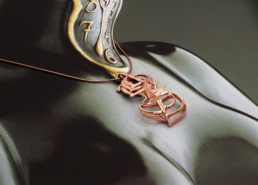 Hochzeit - Salvador Dali Cello Necklace