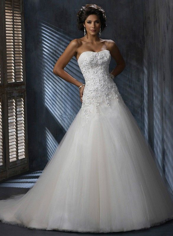 Hochzeit - Hot Sale ! Free Shipping ! 2015 New Arrival Applique Women’s A Line Vestidos De Noiva White / Ivory Wedding Dresses OW 20151 - Evening Dress Design