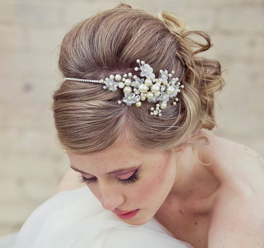 Свадьба - Bridal Headband, Rhinestone Wedding Tiara with Wired Flowers and Pearls Wedding Headpiece Rhinestone Tiara, Wedding Hair, Crystal Tiara